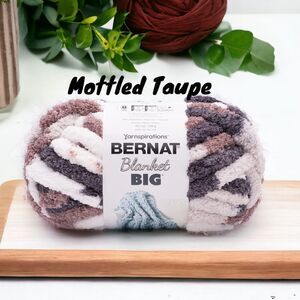BERNAT BLANKET BIG YARN MOTTLED TAUPE JUMBO POLYESTER 300G 32 YARDS